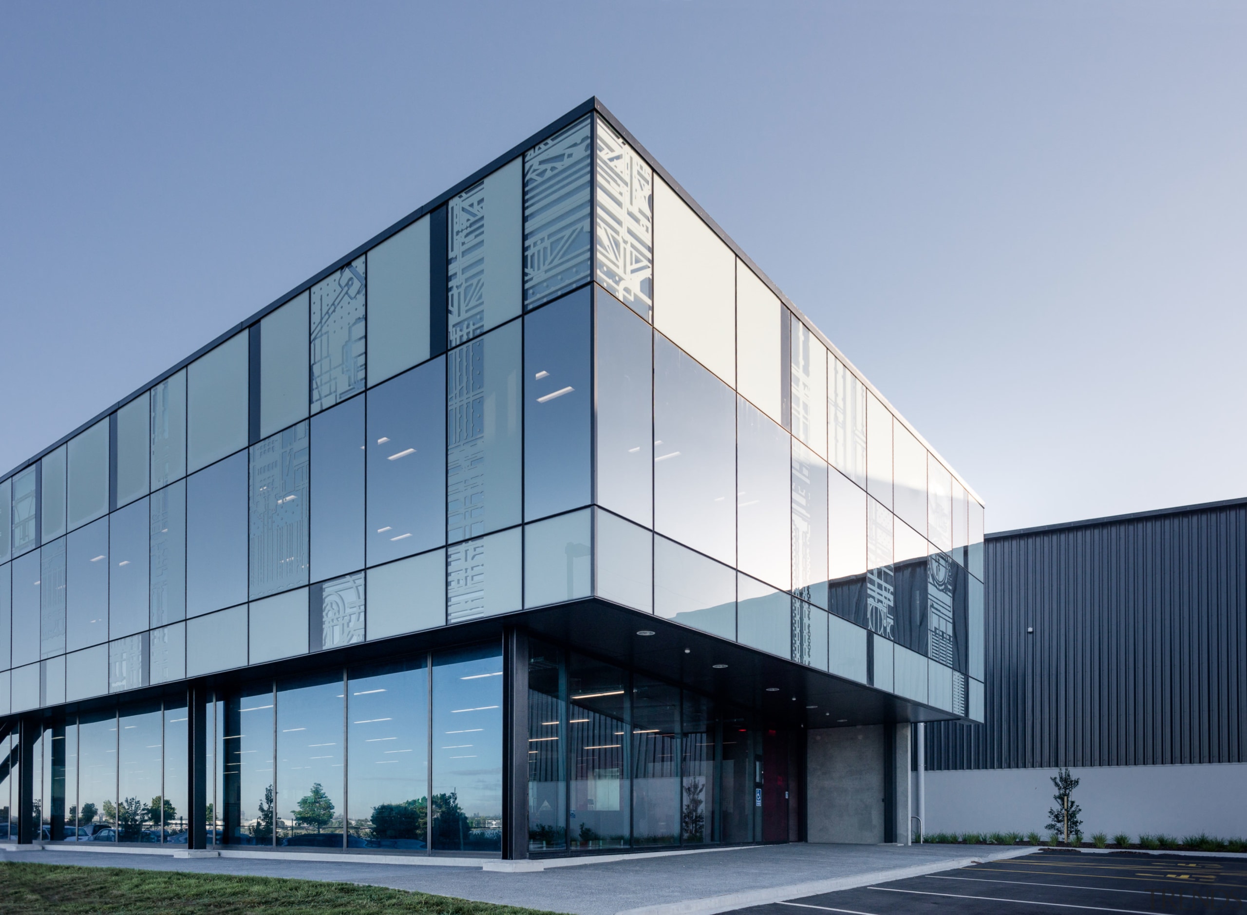 وجهات زجاجيه سيكوريت